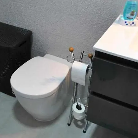 Apto Bajo La Veleta דירה